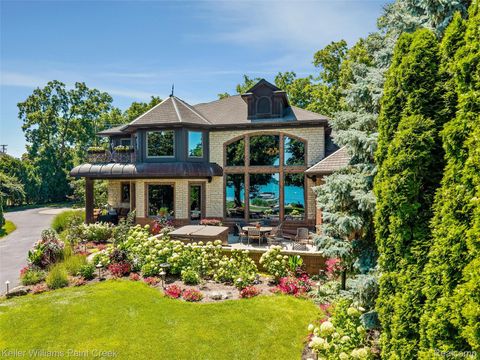 22220 E River Road Grosse Ile Township MI 48138