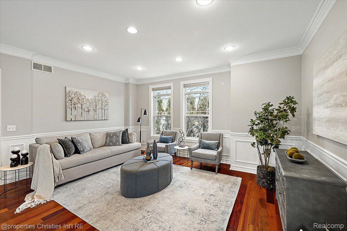 1419 HENRIETTA Street