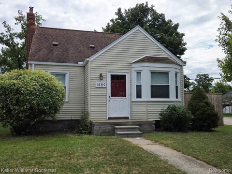 1489 West Boulevard Berkley City MI 48072