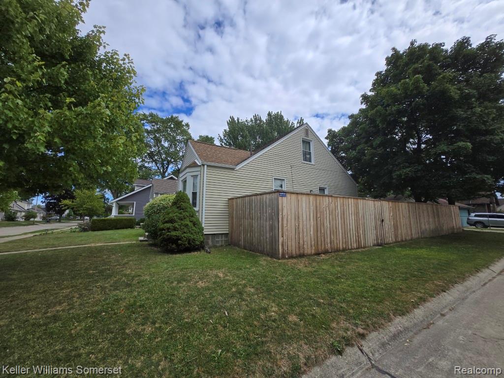 1489 West Boulevard