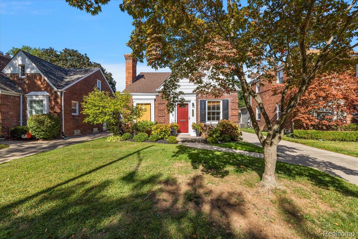 1914 Fleetwood Drive