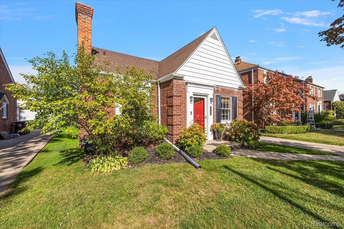 1914 Fleetwood Drive