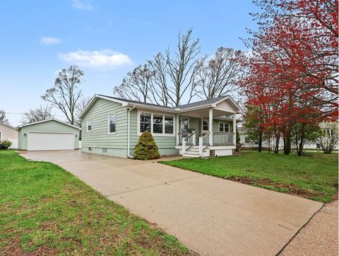 1015 S Griffin Street Grand Haven City MI 49417