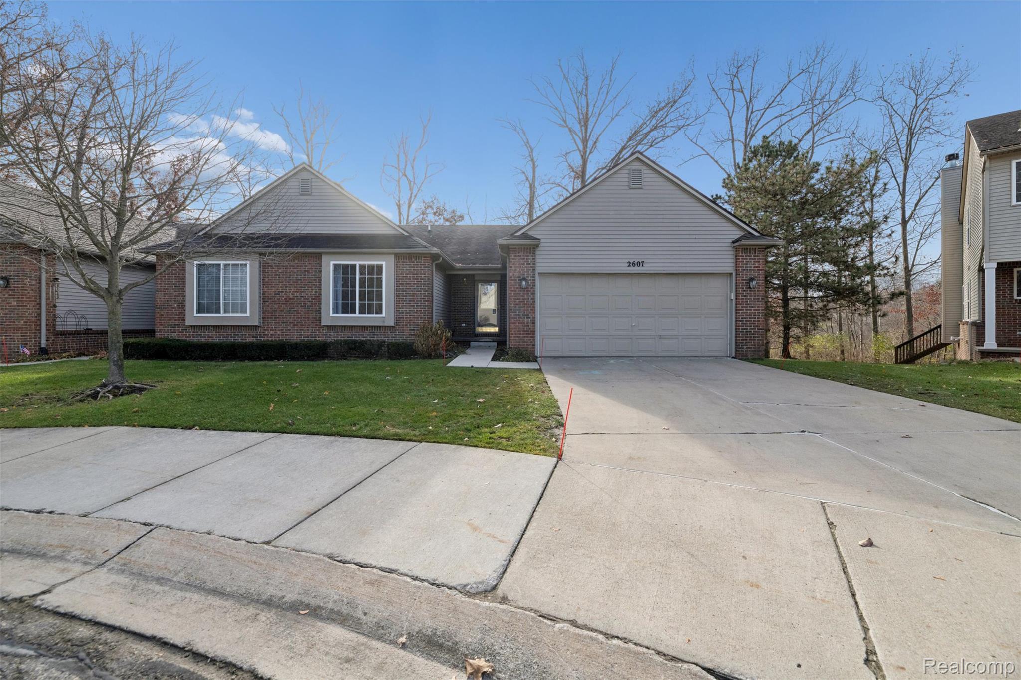 2607 S Moonglow Court 35