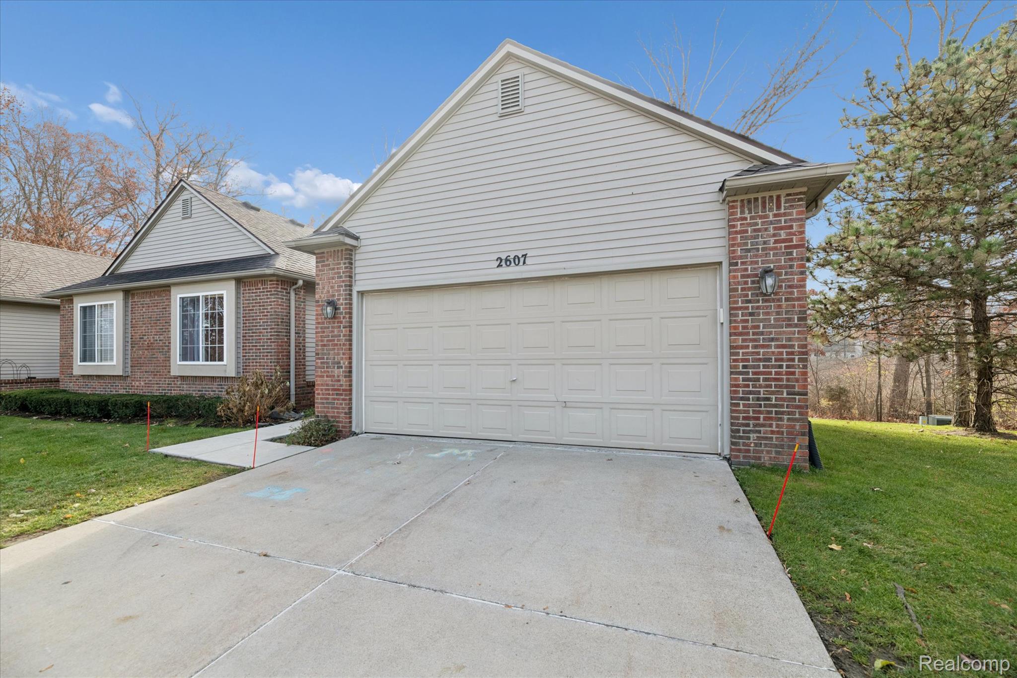 2607 S Moonglow Court 35