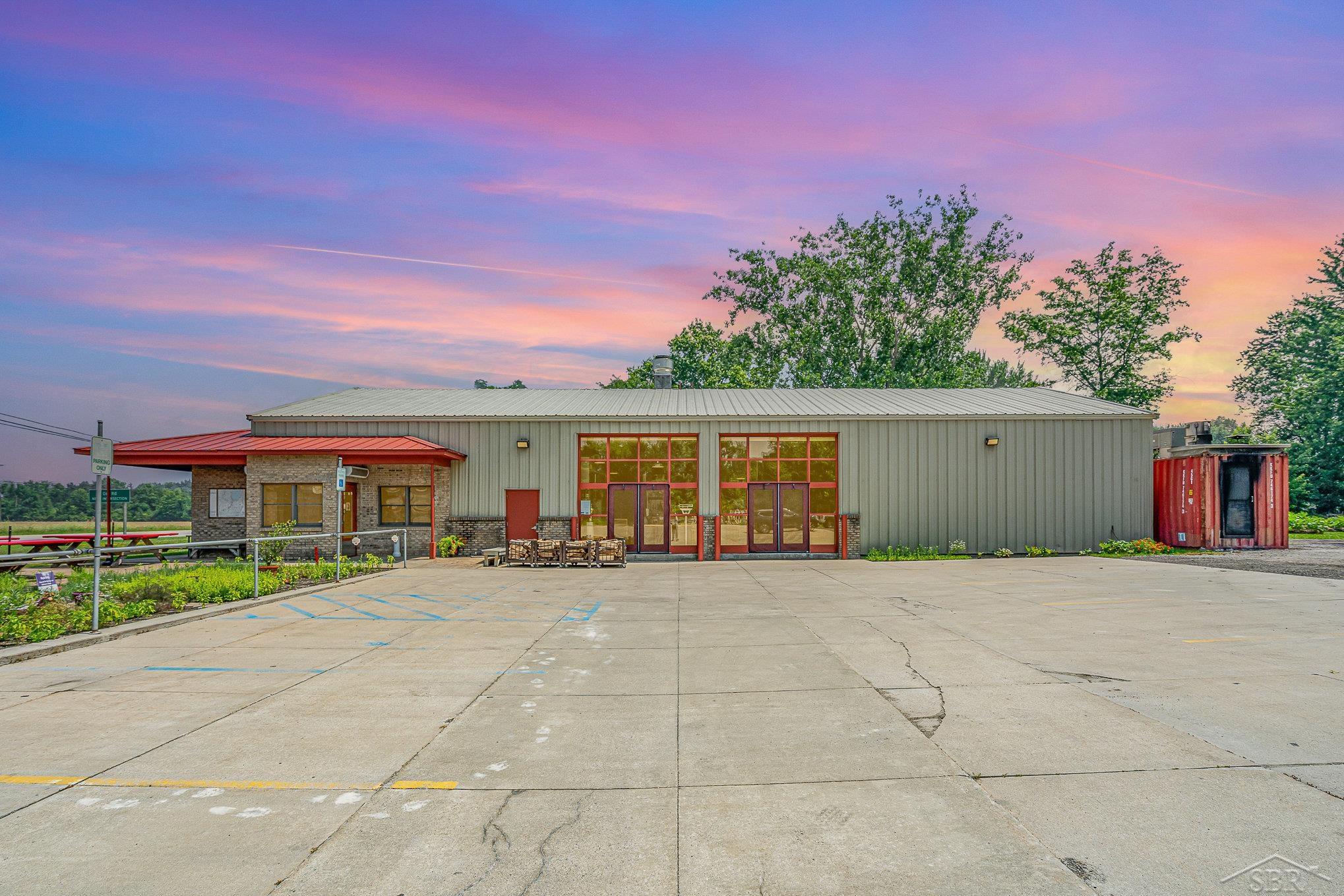13105 Gratiot Road