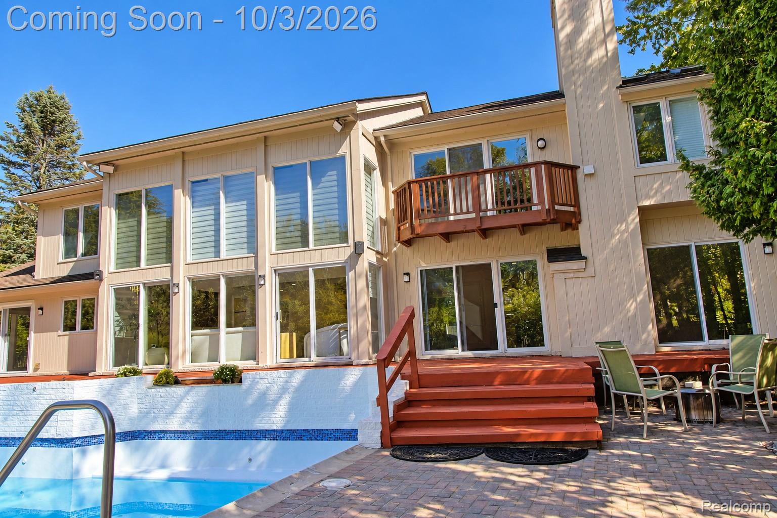 4833 Panorama Circle