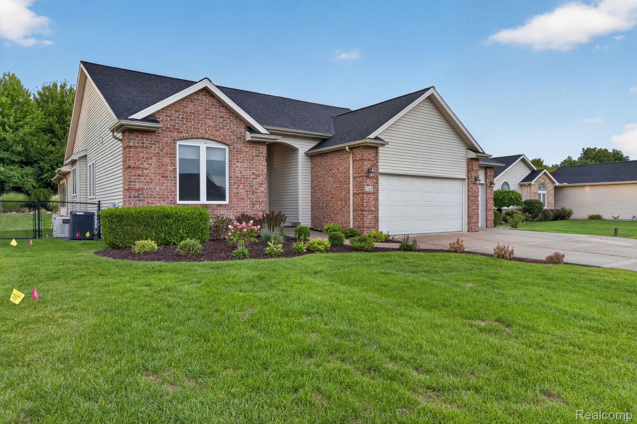 7168 Parkridge Parkway