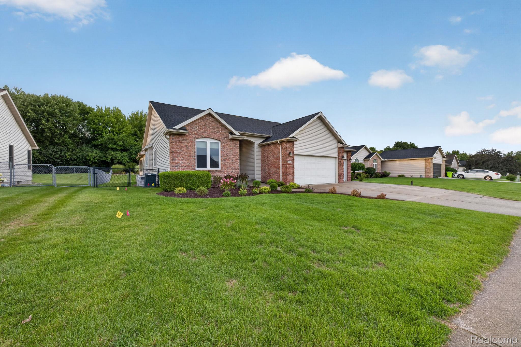7168 Parkridge Parkway