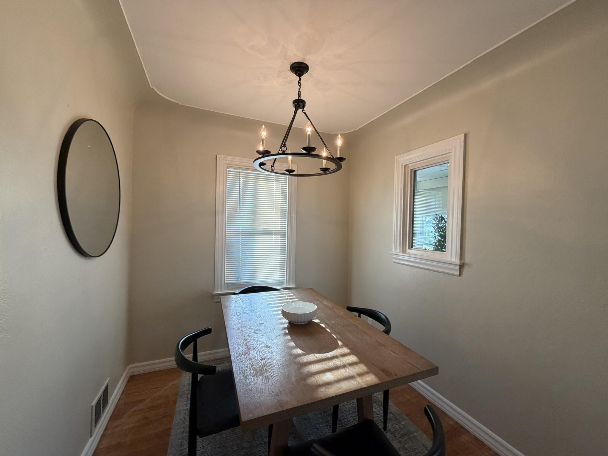 926 N Ottillia Street SE