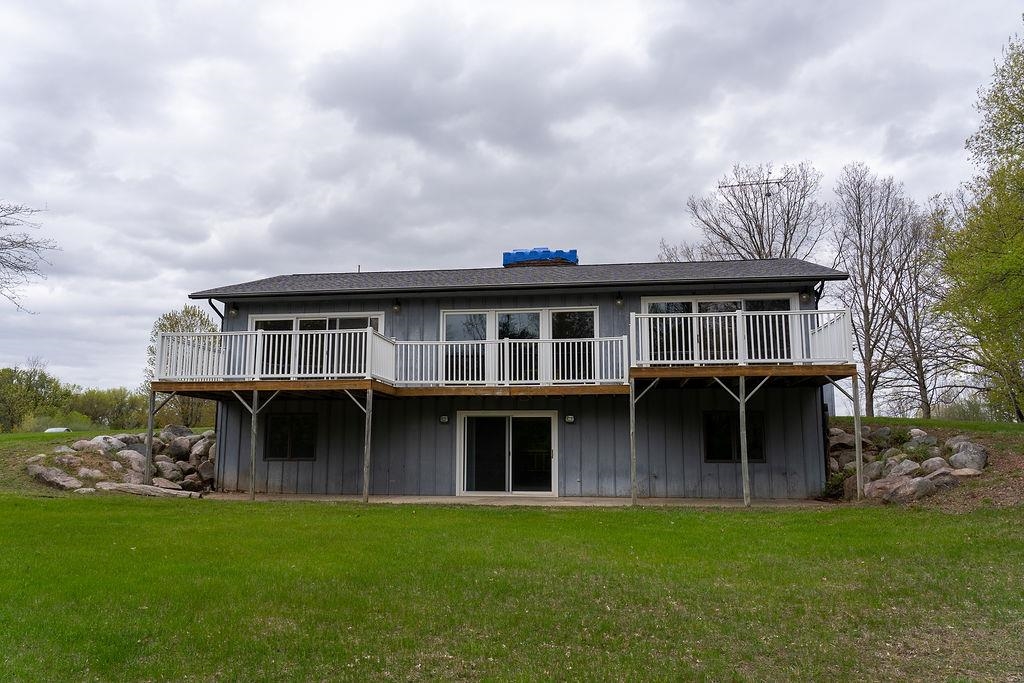 3290 E River