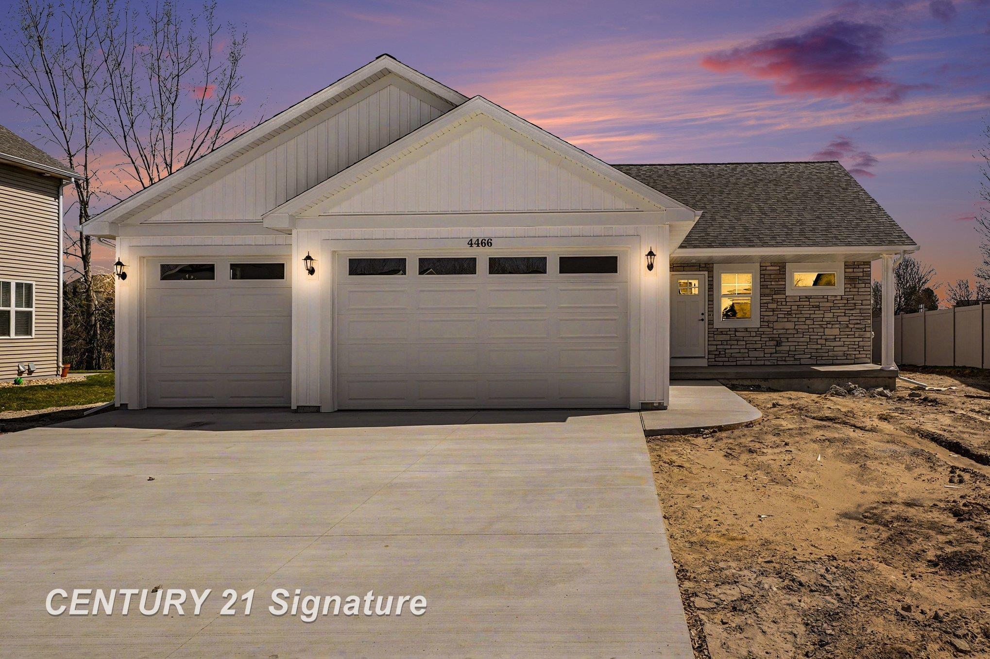 4466 E Lakecress Drive