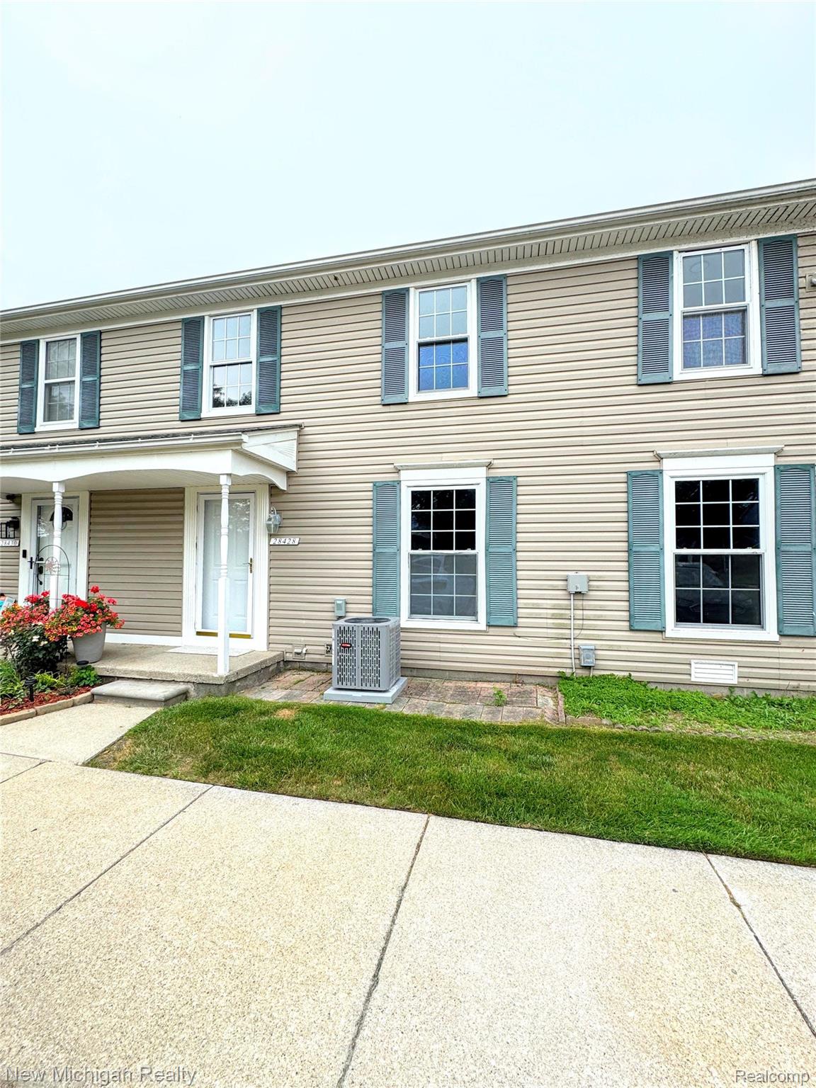 28428 LONGMEADOW Lane