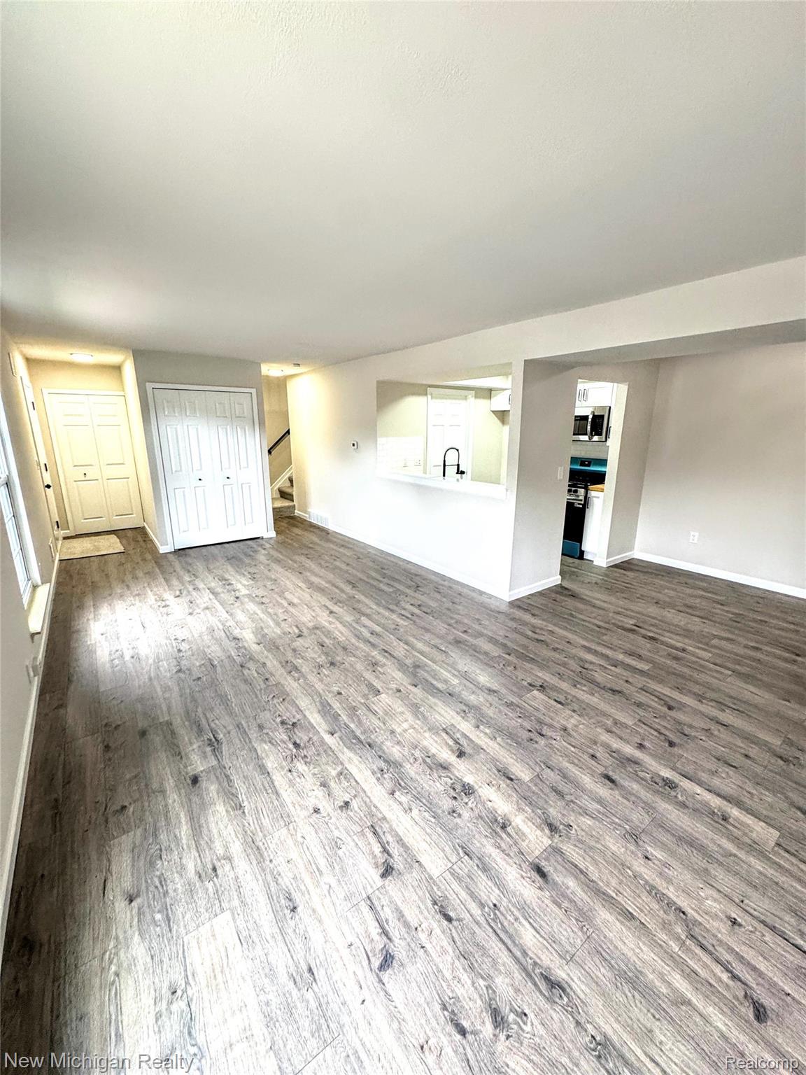 28428 LONGMEADOW Lane