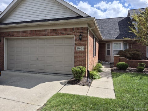 Photo for 21635 Knights Lane N 18