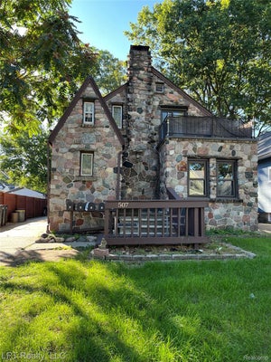 507 CURRY AVE APT 1, ROYAL OAK, MI 48067 - Image 7a7c1b557bd6e71d15cd863ca5dfd2da/3593693952