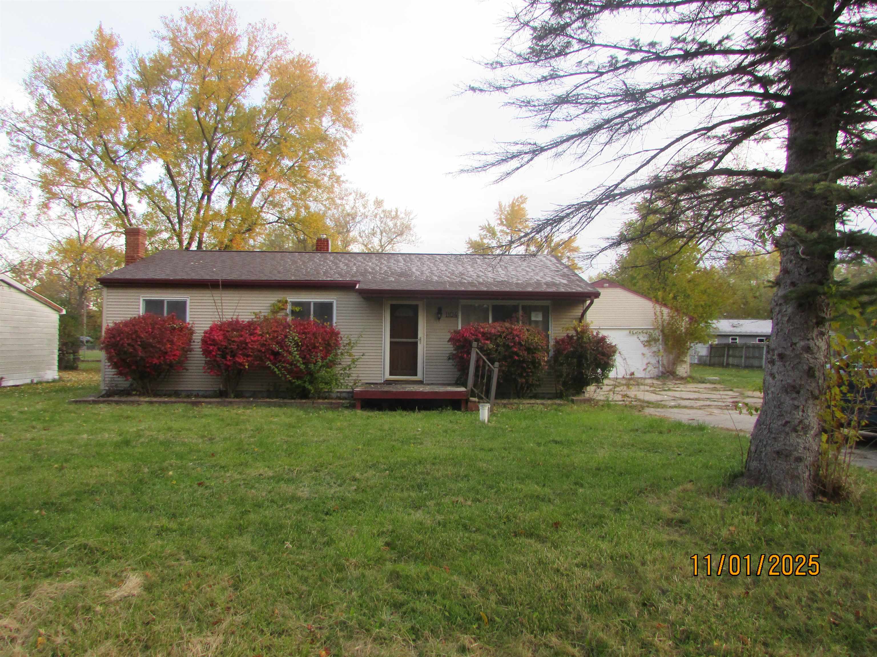 1104 Lucharles Avenue