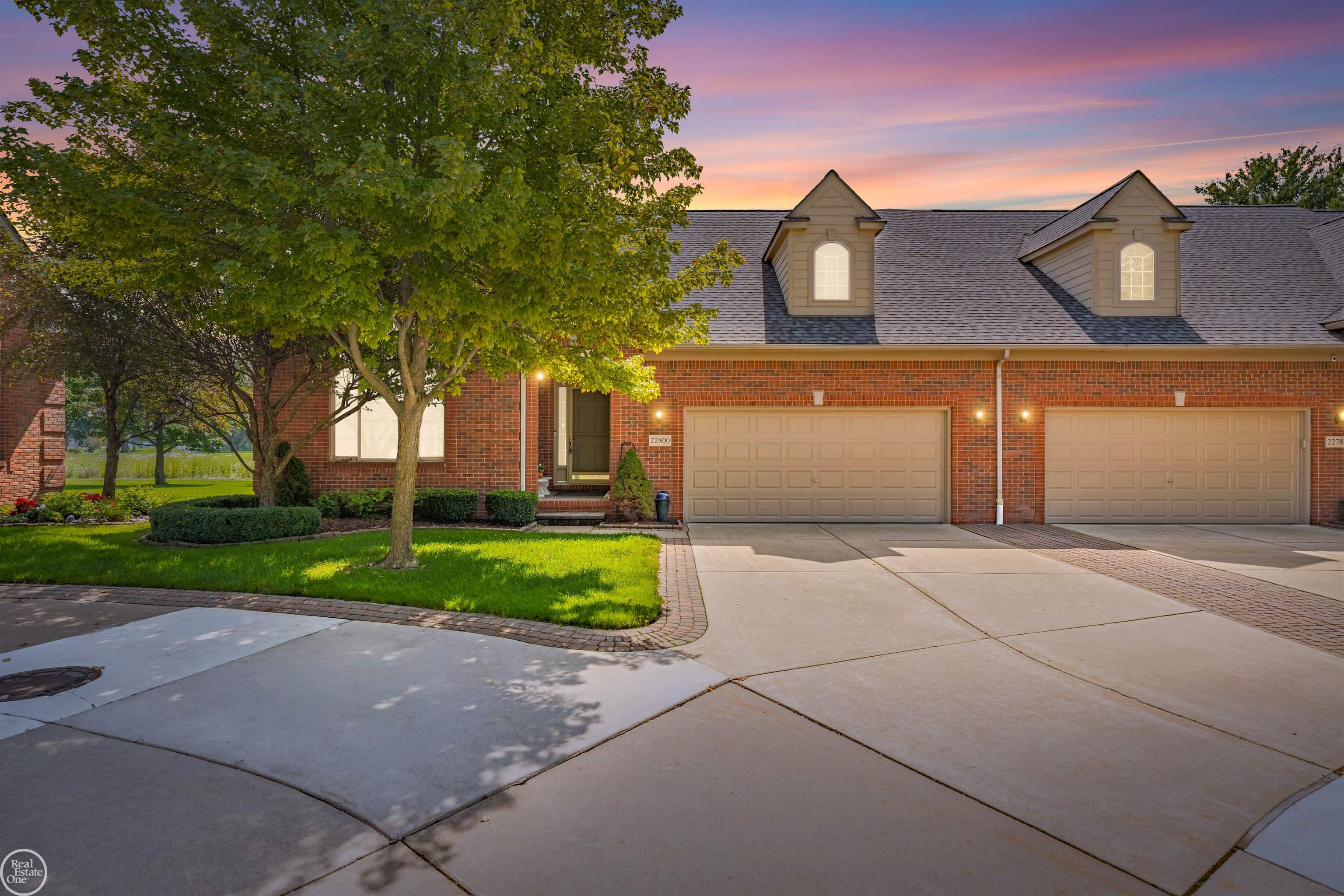 22800 Amber River Drive