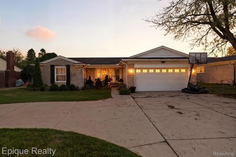 22300 Ivanhoe Lane Southfield City MI 48034