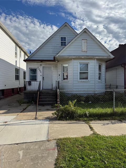 2446 Grayling Street Hamtramck City MI 48212
