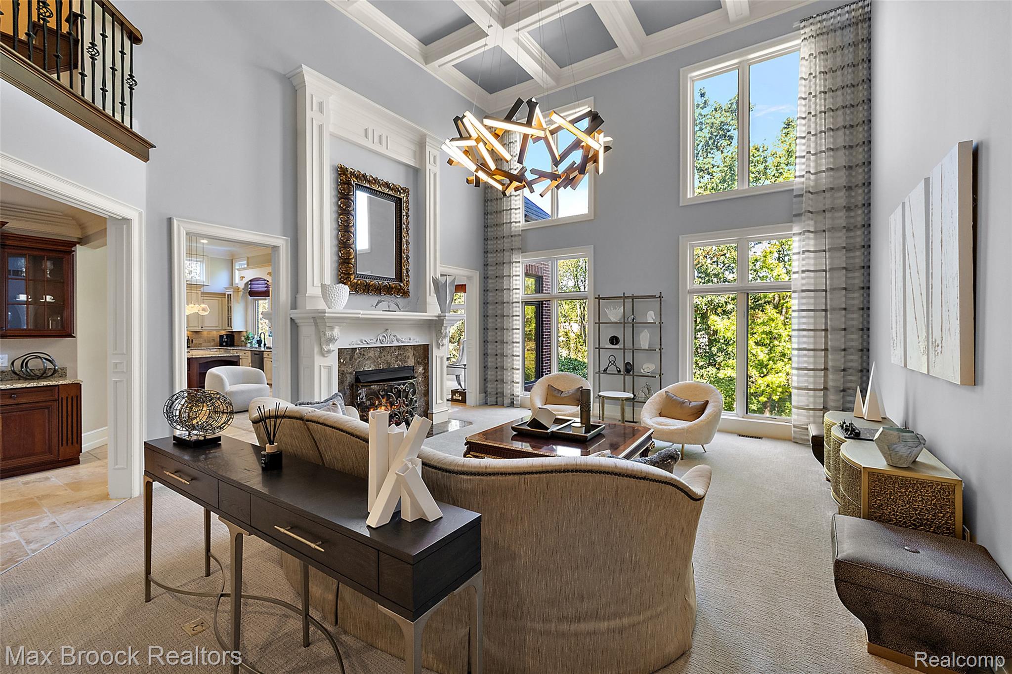 1699 Lincolnshire Drive