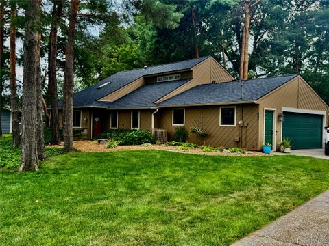 Photo for 8971 Highland Drive