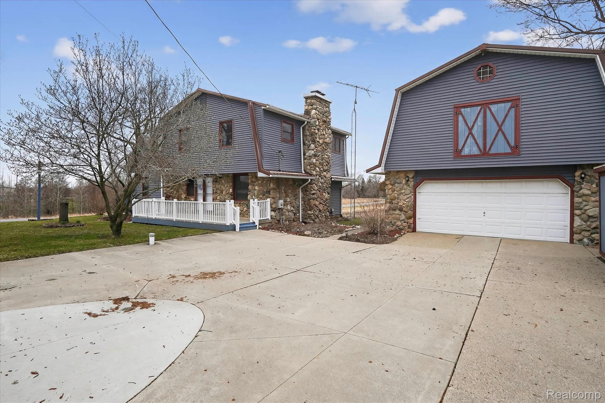 992 W Bennington Road