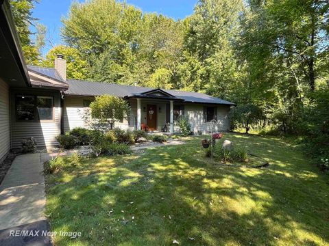 600 S Maplewood Drive Midland City MI 48640