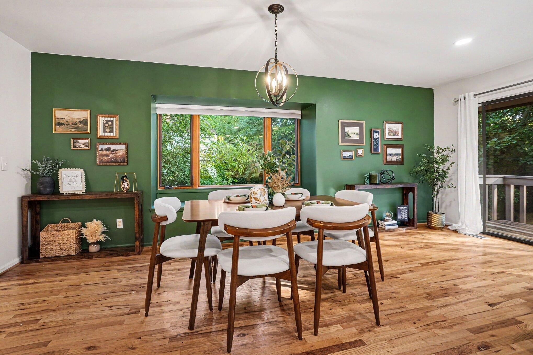1008 Cohasset Lane