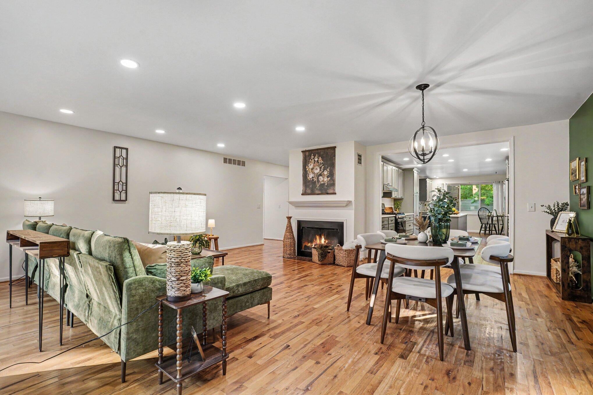 1008 Cohasset Lane