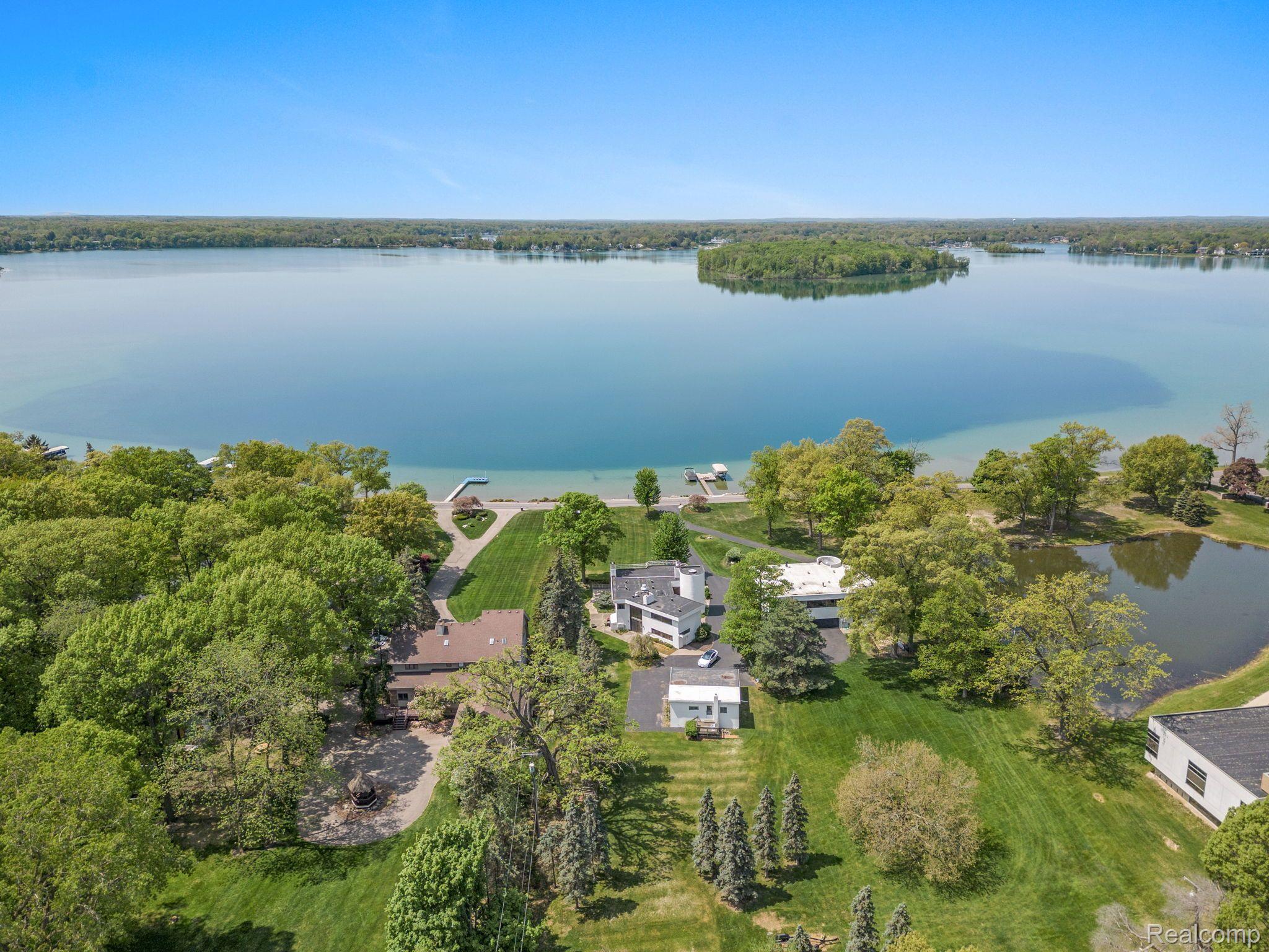 Orchard Lake Village City Oakland, Michigan 48324, United States, ,Land,Active,128174