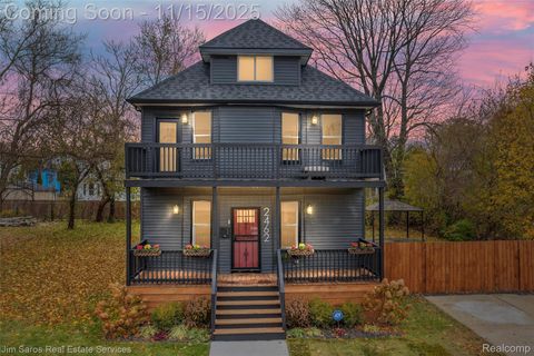 Photo of 2462 Townsend Street, Detroit City, MI 48214 (MLS # 20251053764)