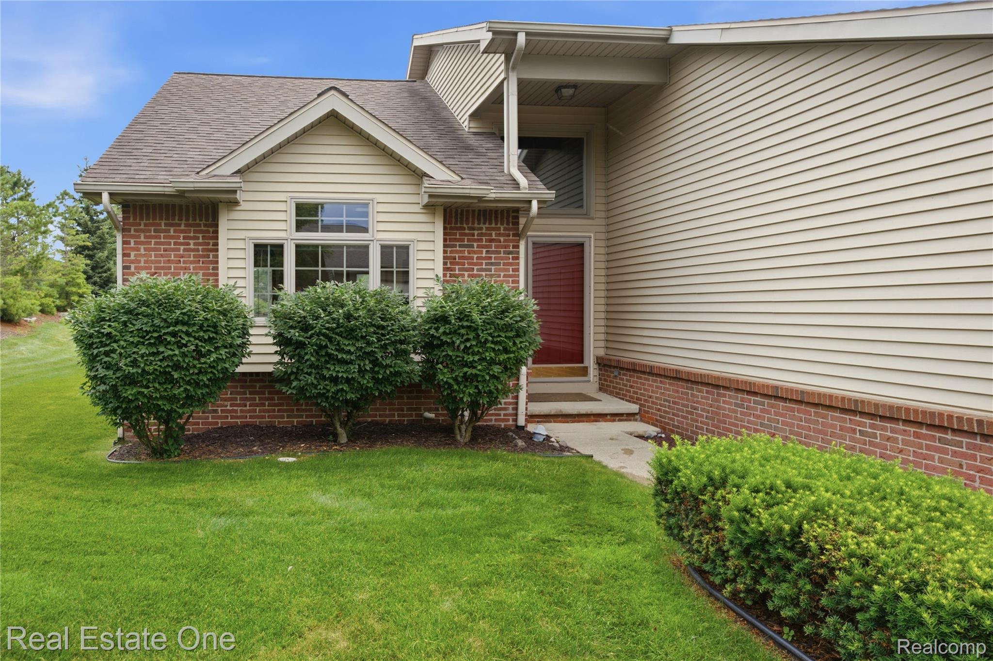 1214 Mountain Ash Drive