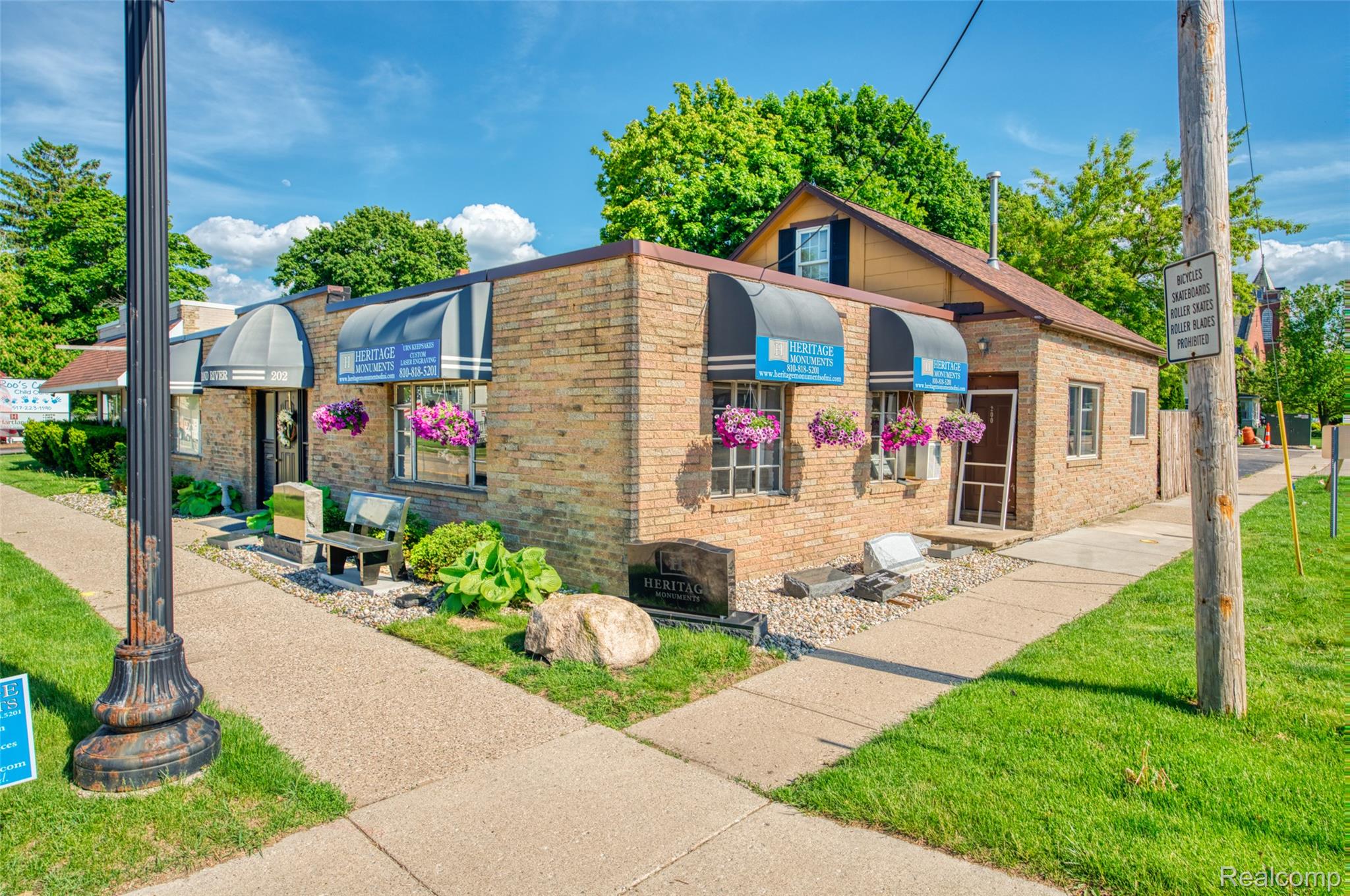 204 E Grand River Avenue