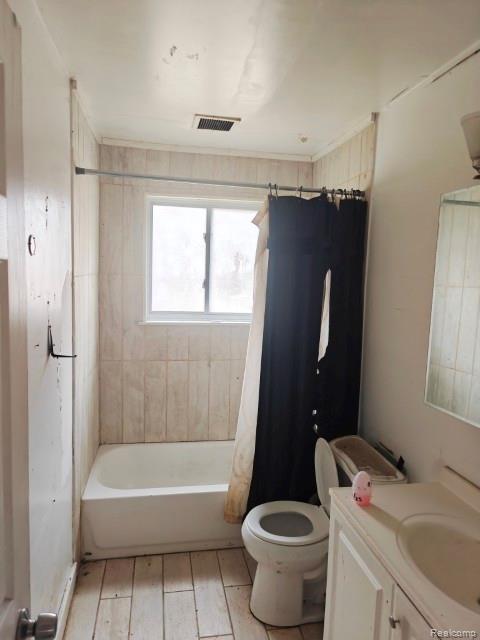 8291 Mettetal Street