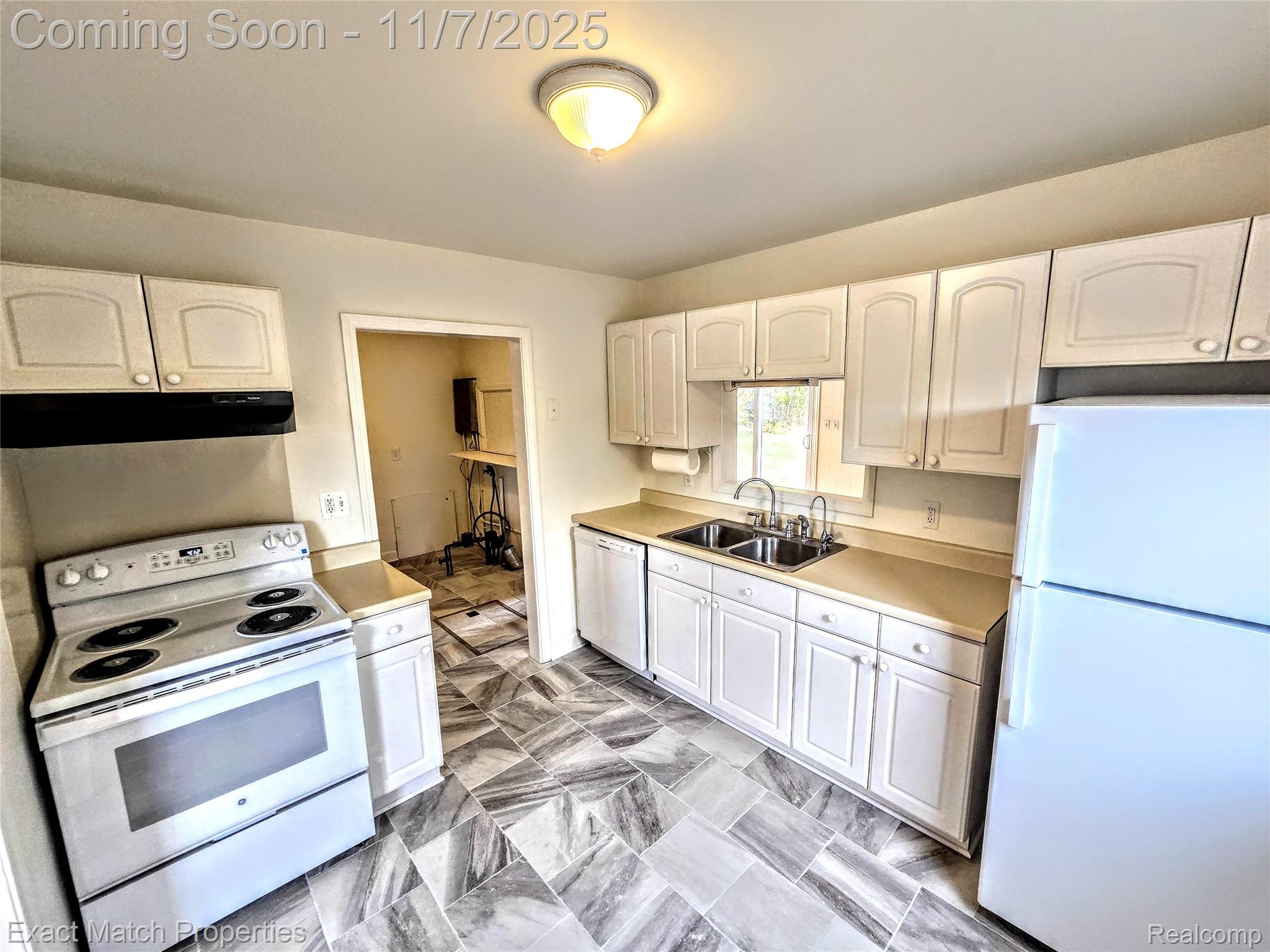 4935 Pontiac Lake Road