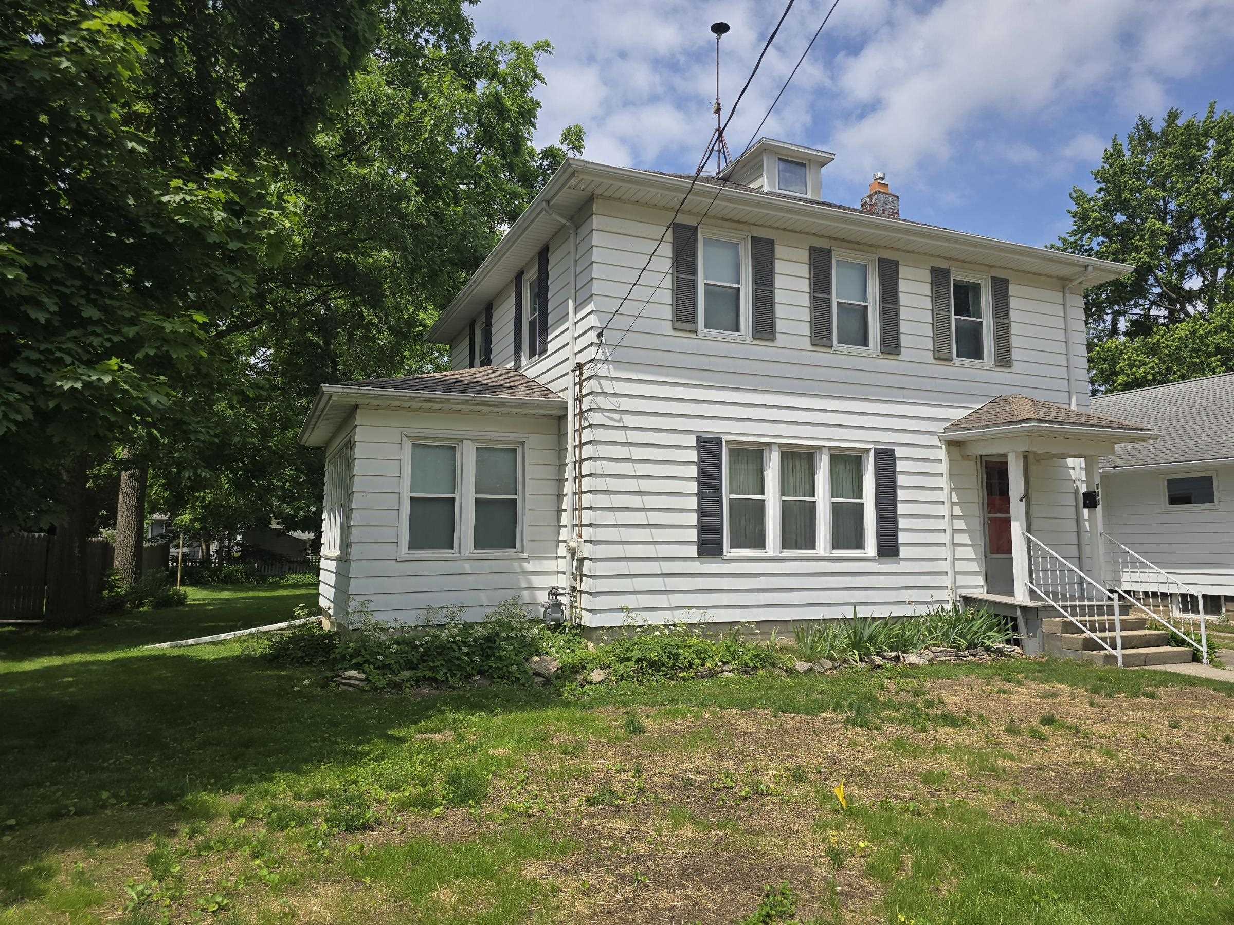 743 N Saginaw Street