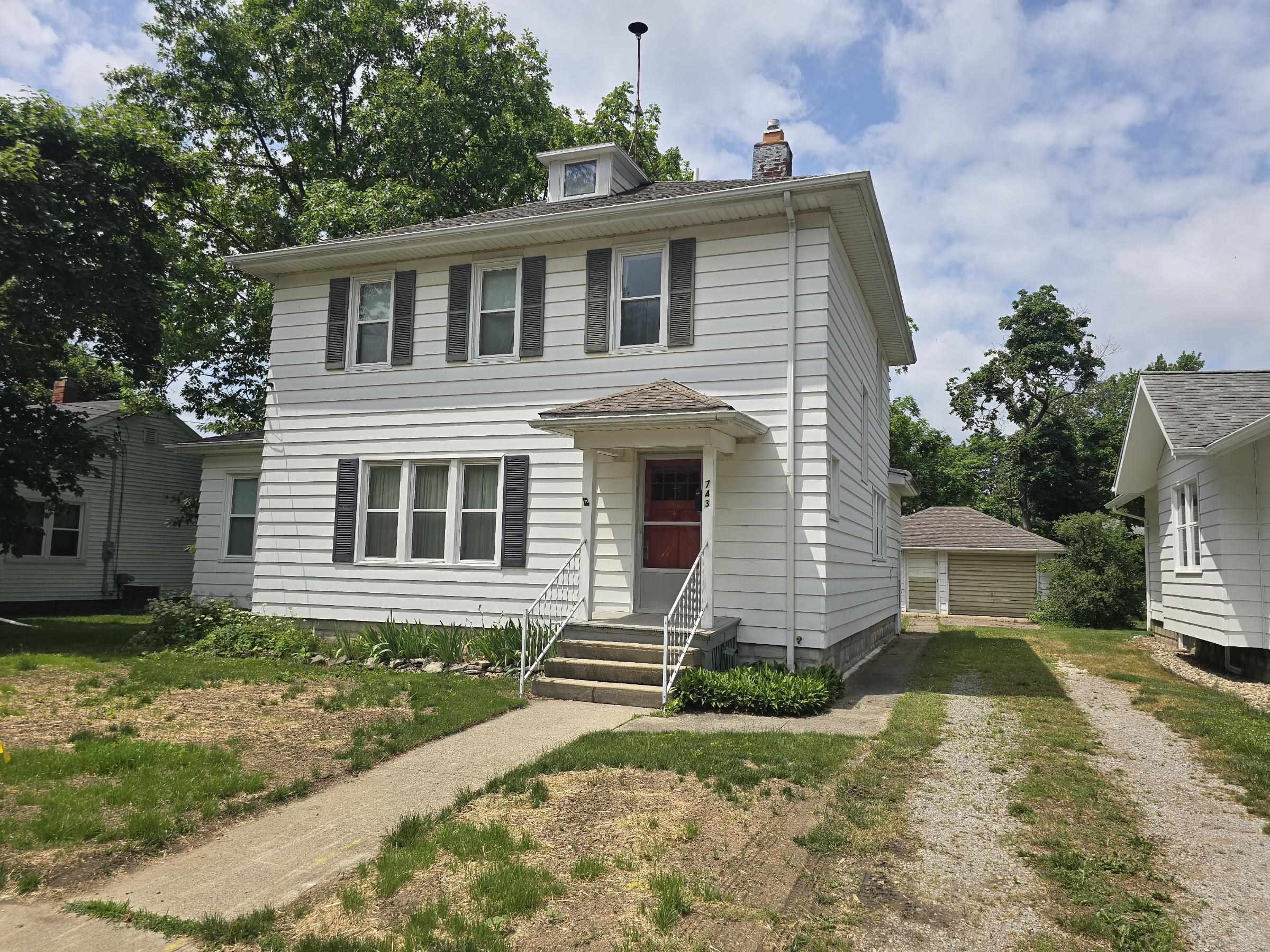 743 N Saginaw Street