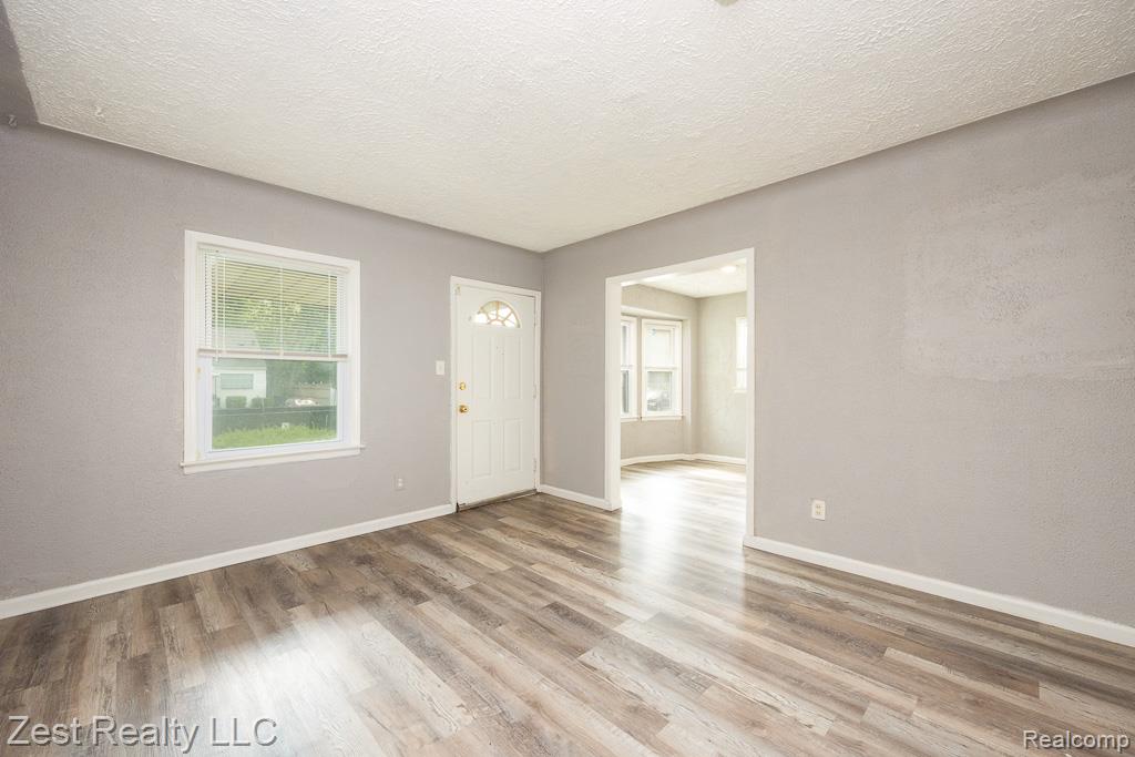 11723 Rutherford Street