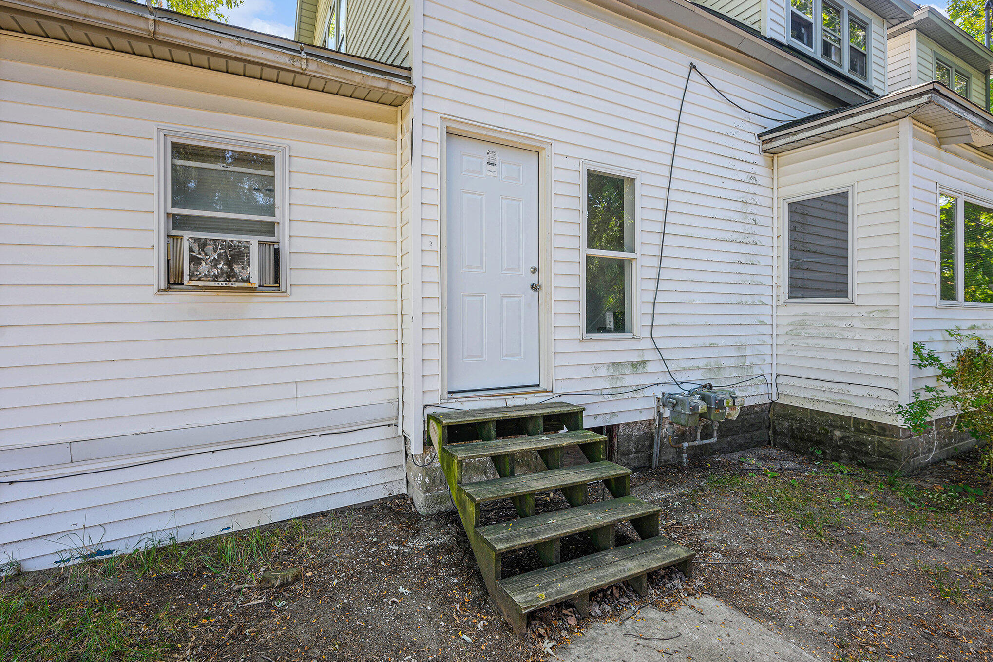 Hartford Township, Michigan 49057, United States, 2 Bedrooms Bedrooms, ,1 BathroomBathrooms,Residential,Active,214873