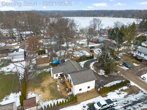 Tiny photo for 3857 Ellisia Road, Commerce Charter Township, MI 48382 (MLS # 20261010229)