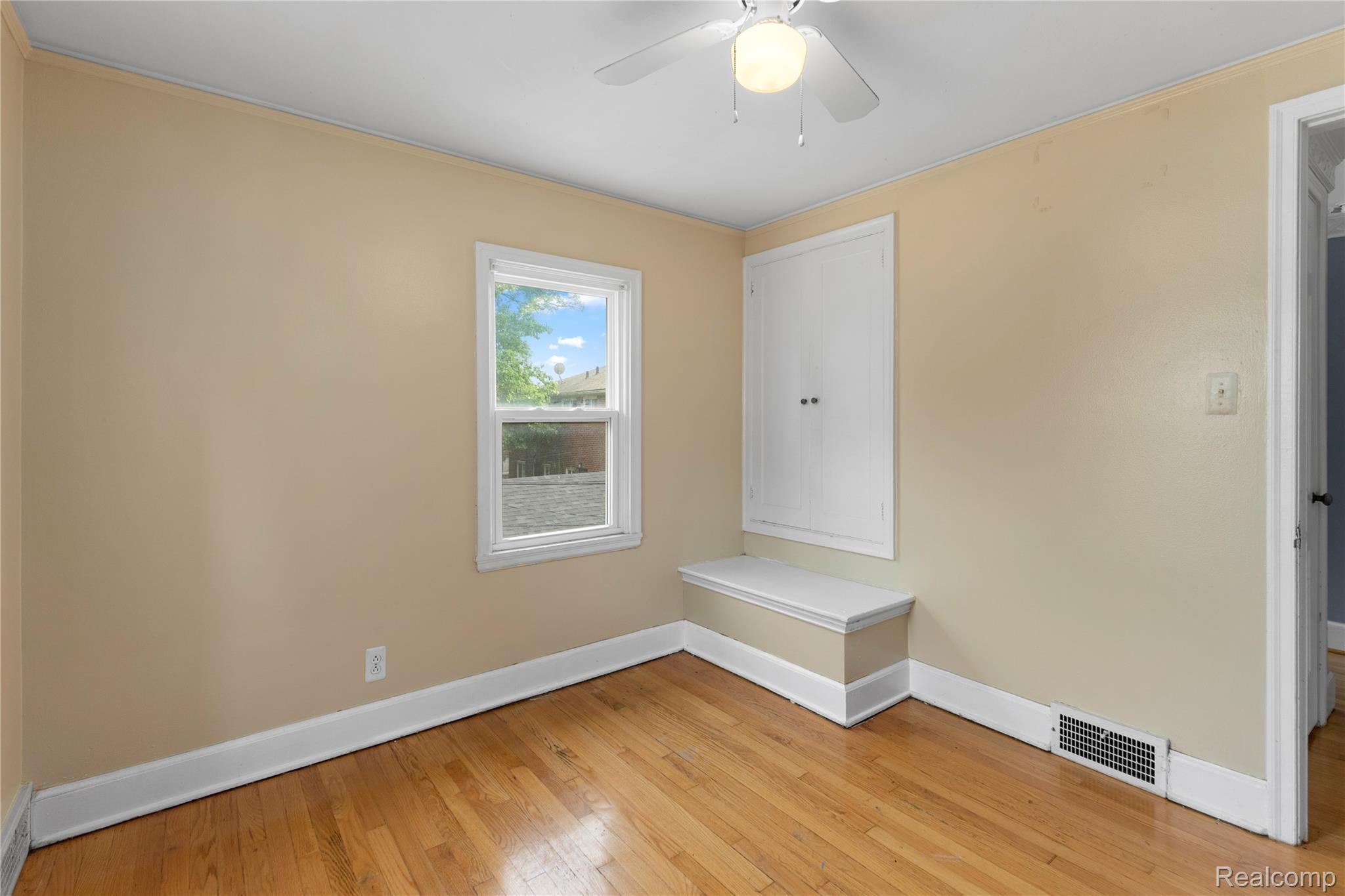 Detroit City, Michigan 48221, United States, 3 Bedrooms Bedrooms, ,2 BathroomsBathrooms,Residential,Active,151749