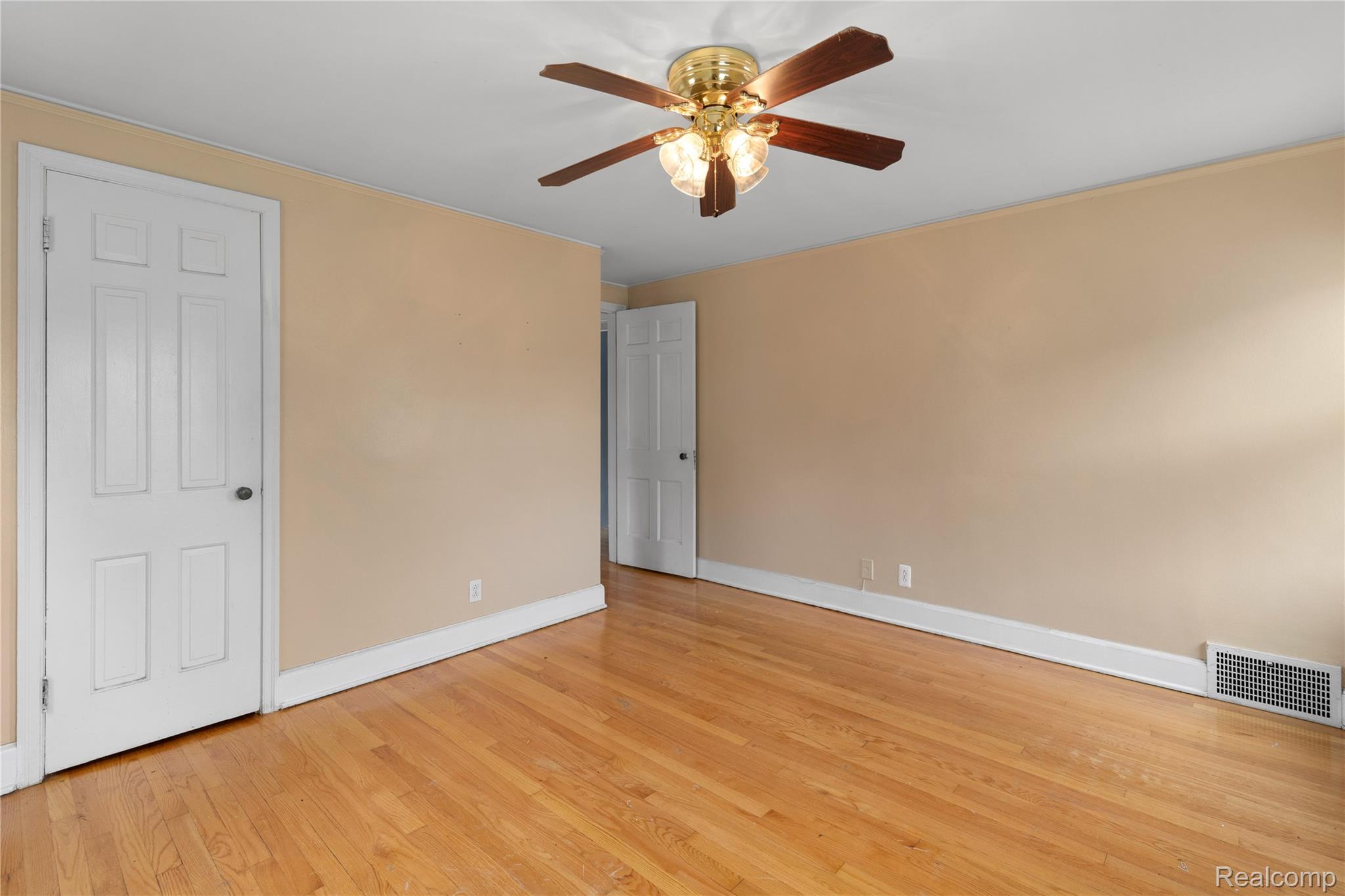 Detroit City, Michigan 48221, United States, 3 Bedrooms Bedrooms, ,2 BathroomsBathrooms,Residential,Active,151749
