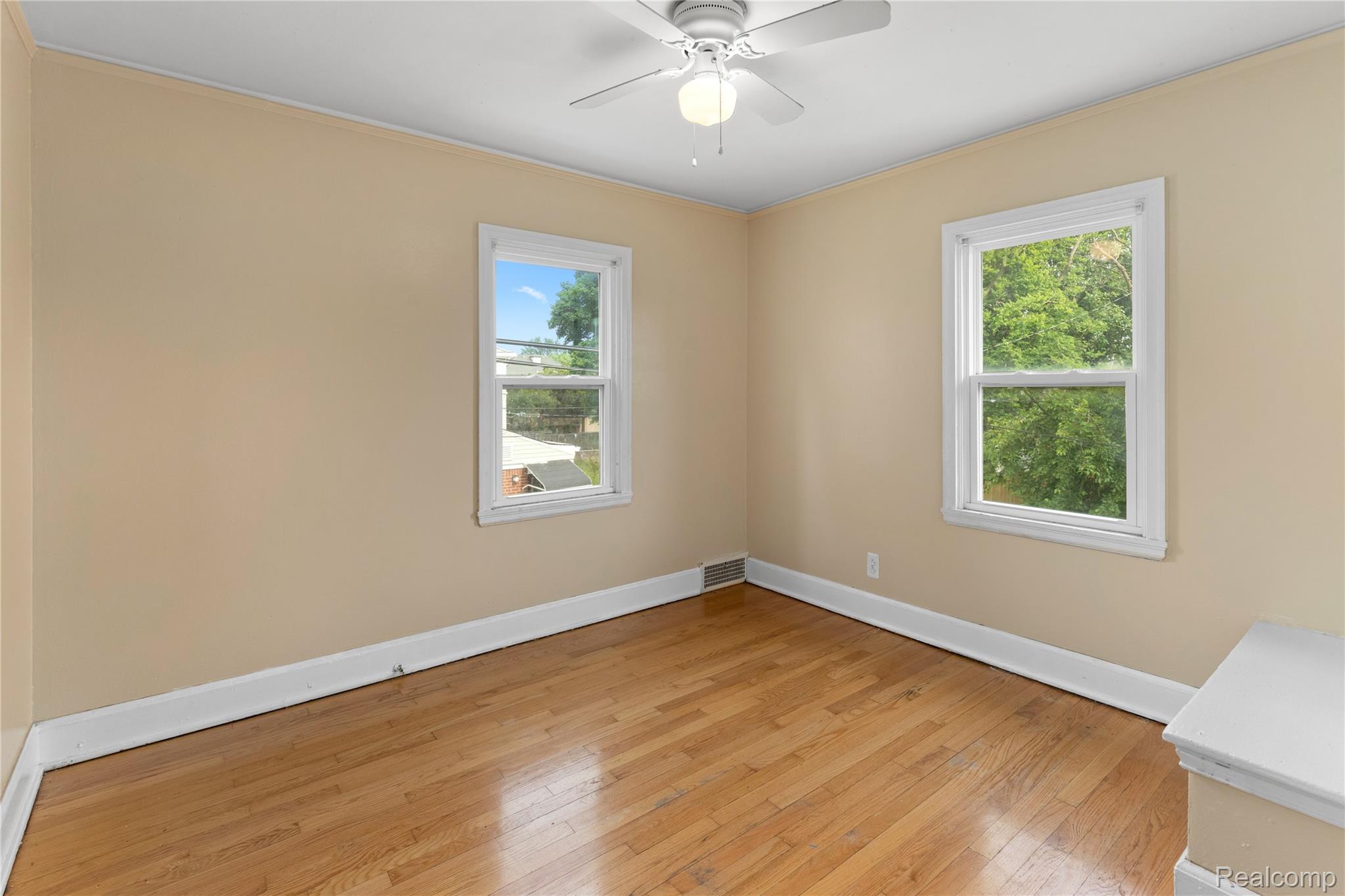 Detroit City, Michigan 48221, United States, 3 Bedrooms Bedrooms, ,2 BathroomsBathrooms,Residential,Active,151749