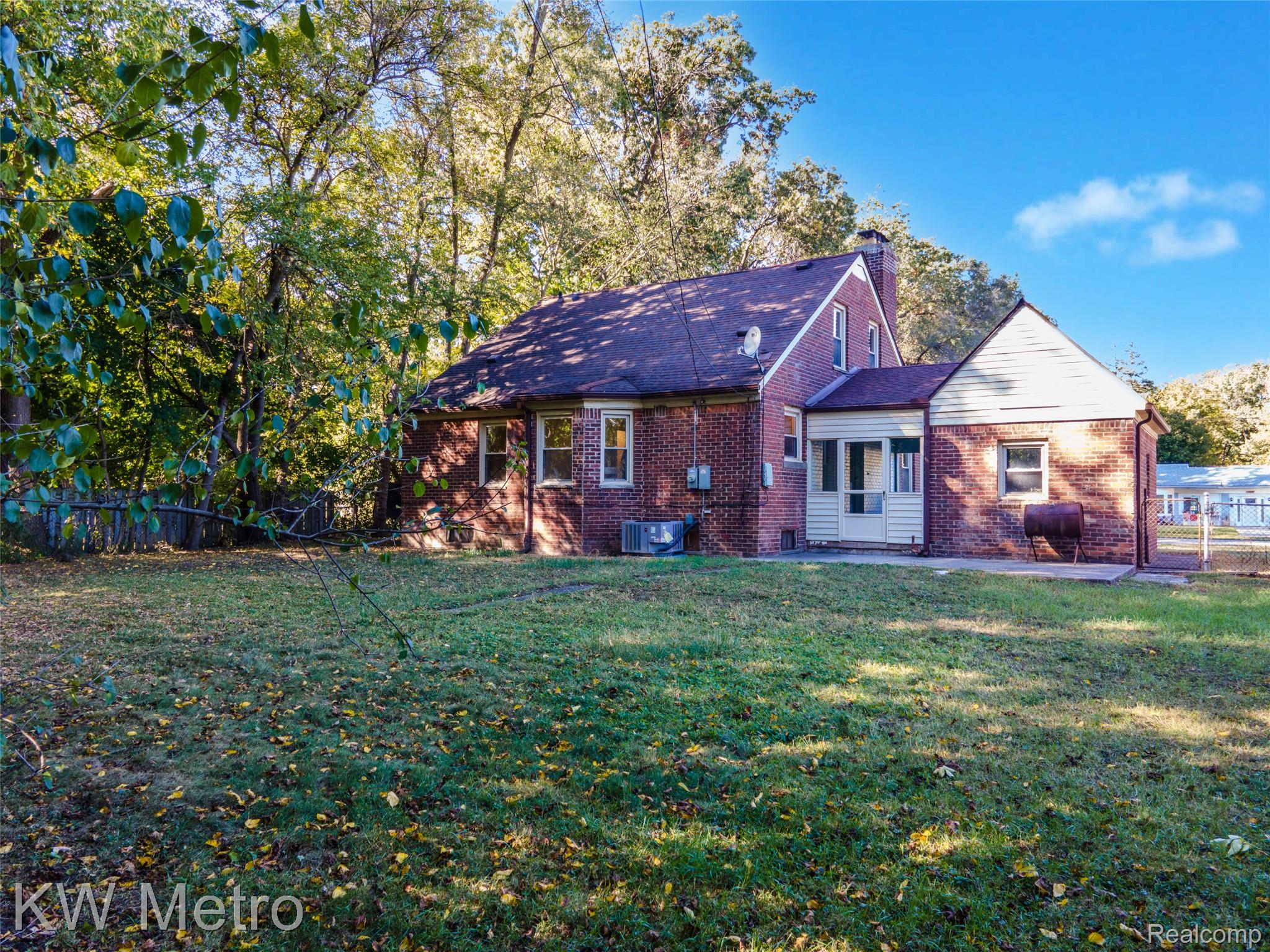 18469 Westland Avenue