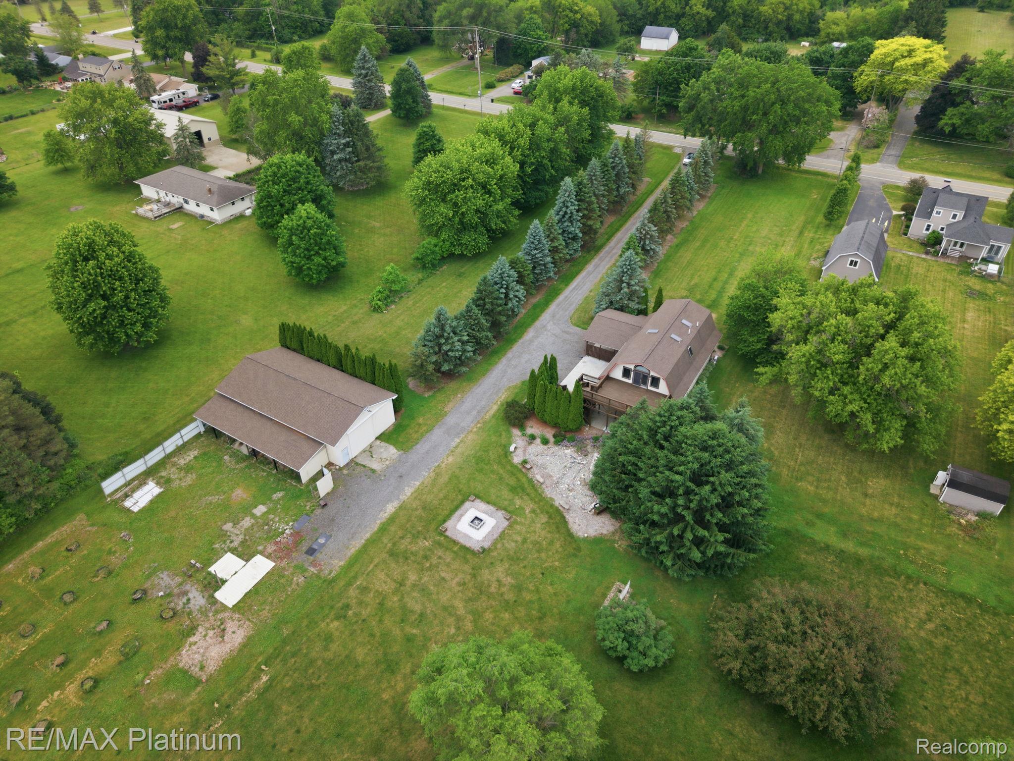 4328 N Gale Road