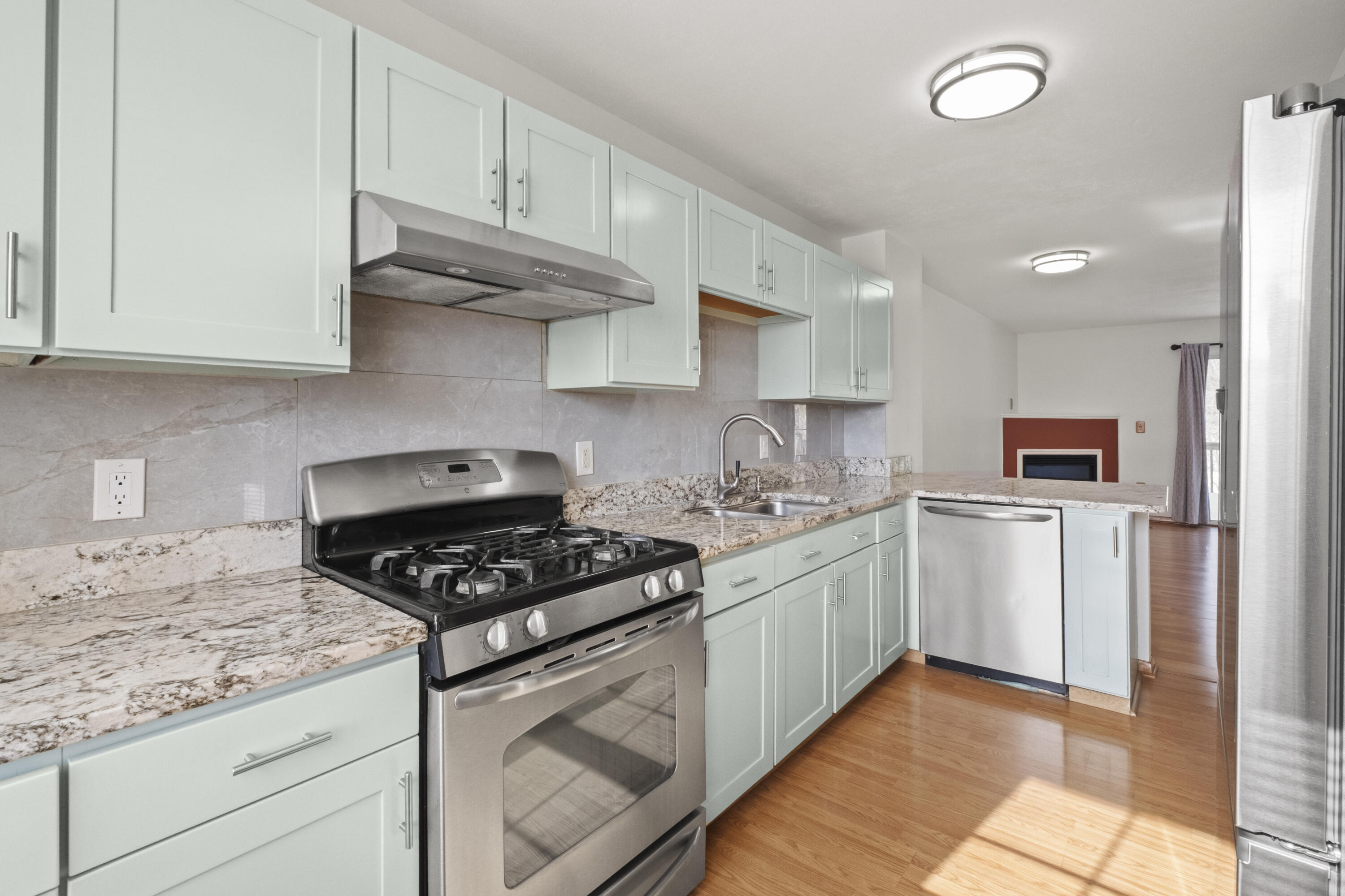 992 Ada Place Drive SE