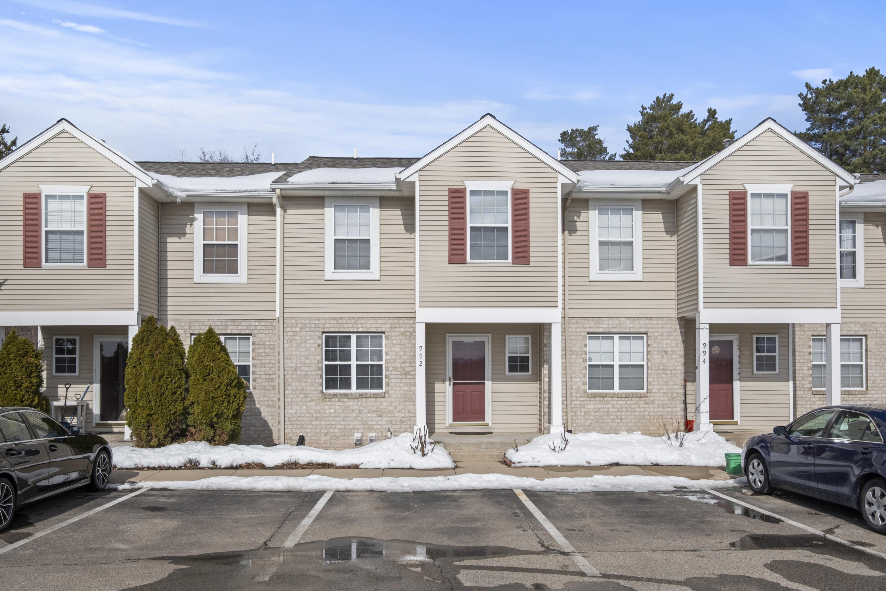 992 Ada Place Drive SE