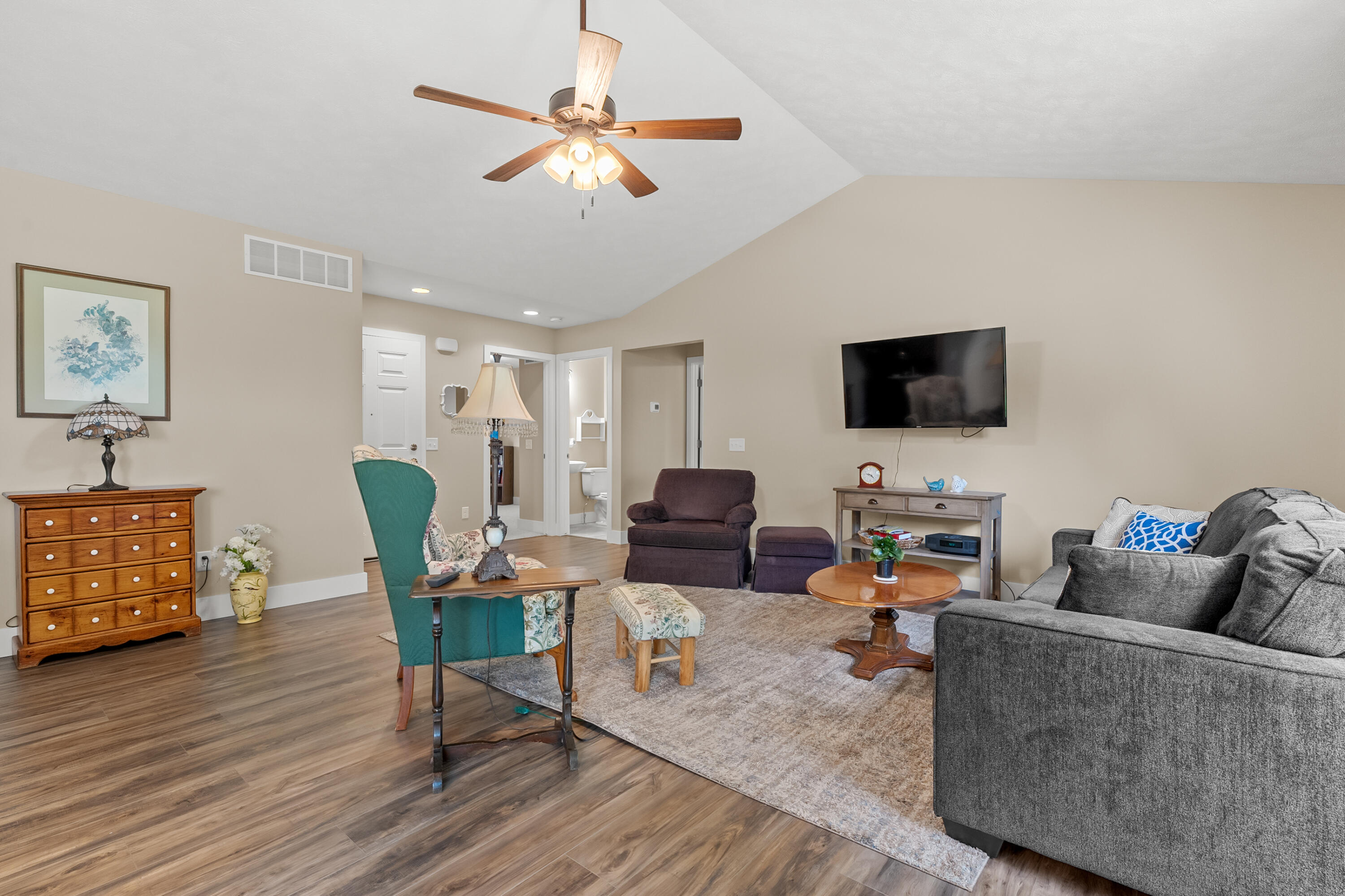 9163 Cottage Trail