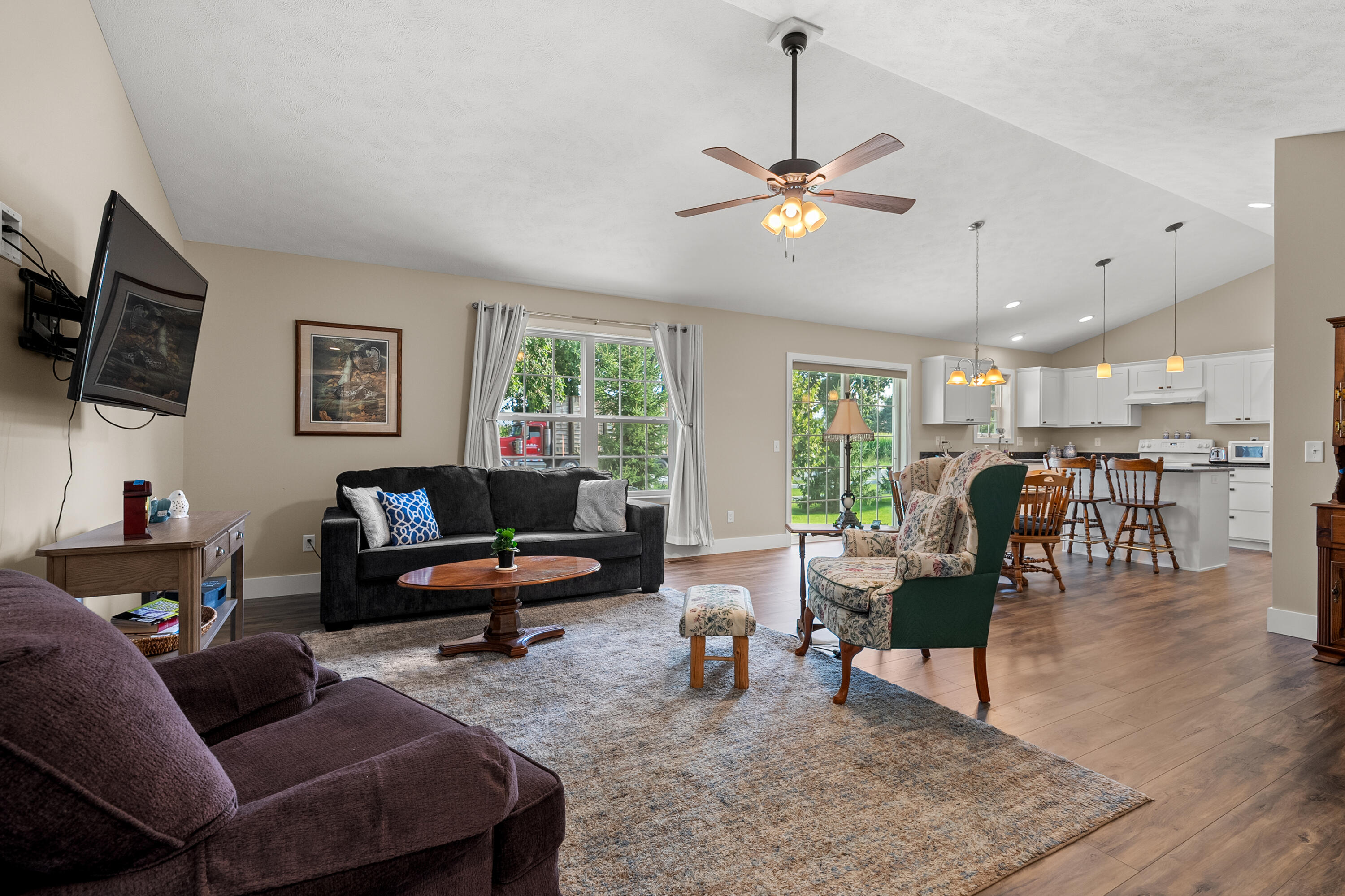 9163 Cottage Trail